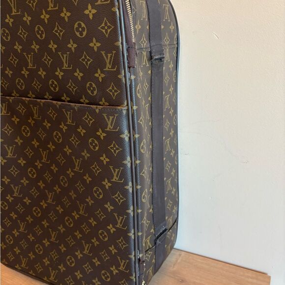 Authentic Louis Vuitton pegase 55 carry on suitcase - Picture 2 of 8